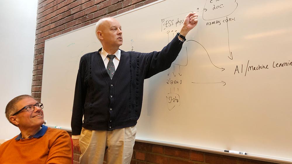 Jan-Eric Larsson, vd på teknikföretaget GoalArt, resonerar kring hur man kan använda ny teknik inom AI och maskininlärning för att få fram användbara larmalgoritmer.